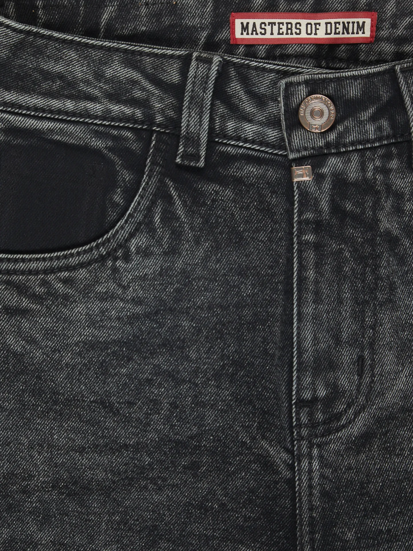 Baile-black-femenino-medio2-2026-Zoom